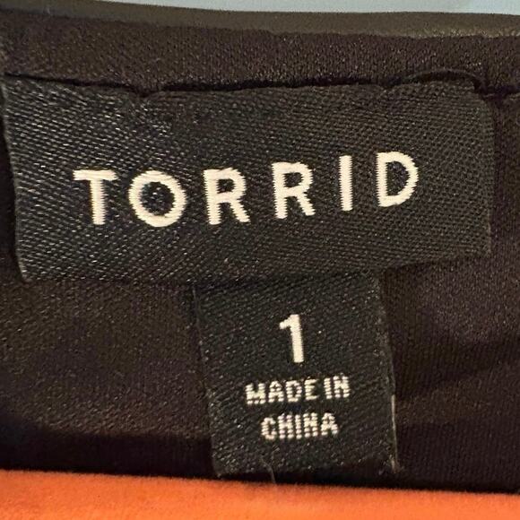 Torrid Faux Leather Black Peplum Top Shirt Sleeveless Whimsy Goth Scoop Neckline - Picture 8 of 11